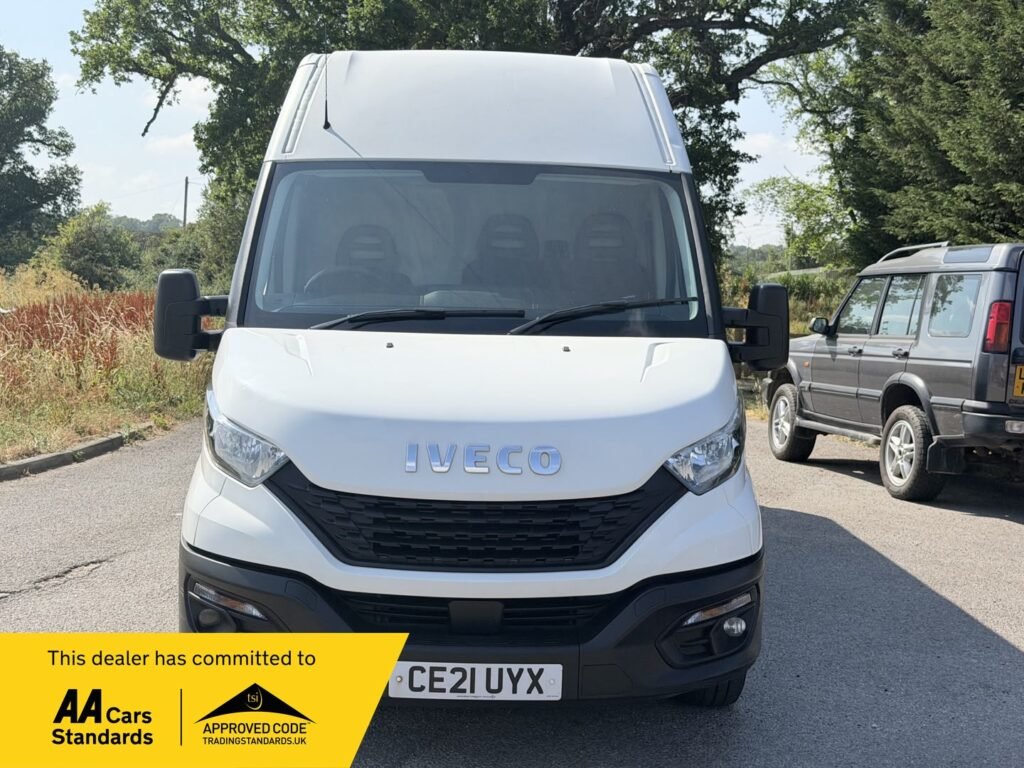 CE21UYX Iveco Daily 2.3D HPI 14V 35S 4100 LWB H2 Euro 6 (s/s) 5dr 3 MONTHS WARRANTY