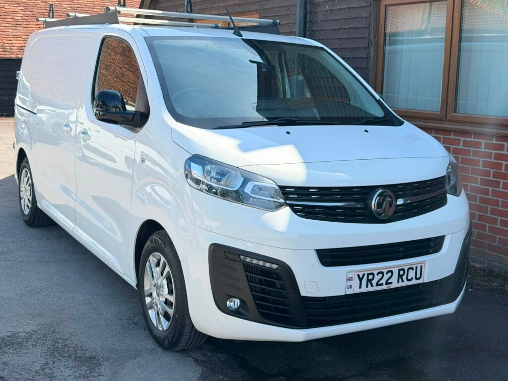 YR22RCU Vauxhall Vivaro 1.5 Turbo D 2700 Sportive L1 H1 Euro 6 (s/s) 6dr 3 MONTHS WARRANTY