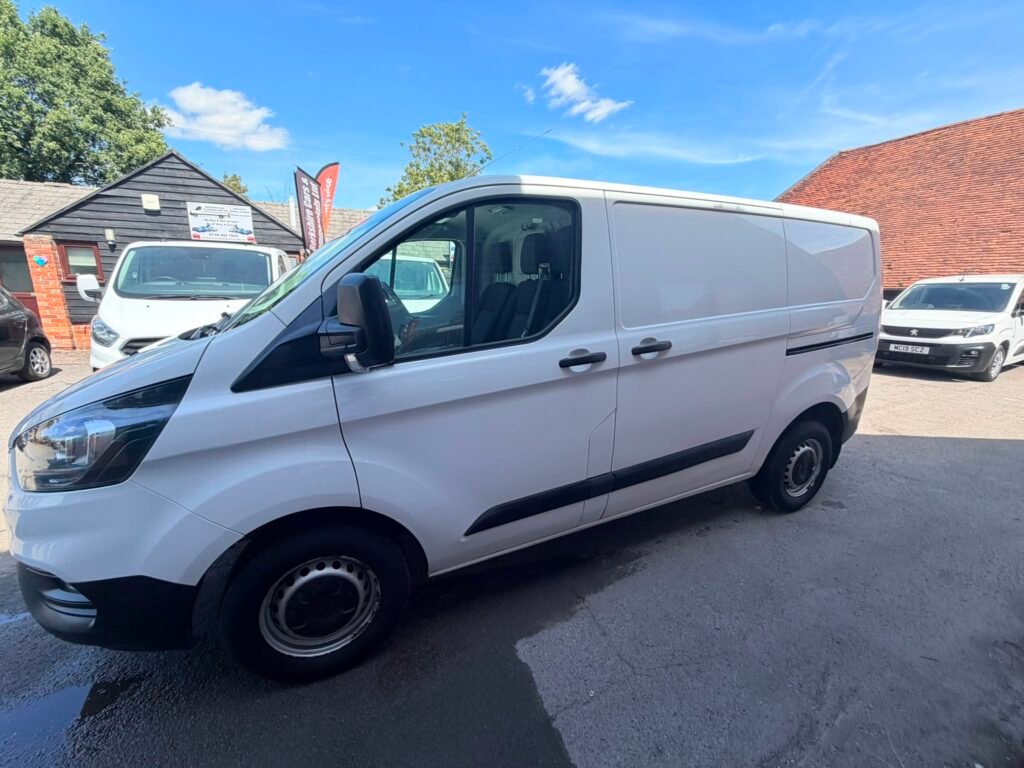 HM20XNC Ford Transit Custom 2.0 300 EcoBlue Leader L1 H1 Euro 6 (s/s) 5dr 3 MONTHS WARRANTY