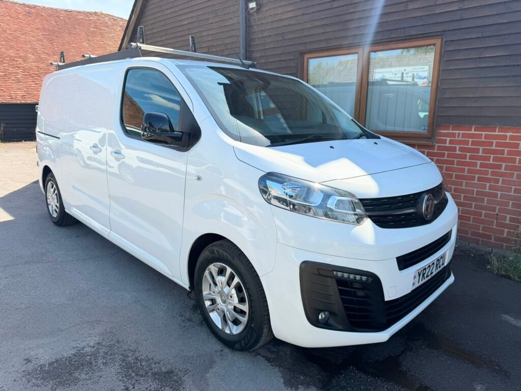 YR22RCU Vauxhall Vivaro 1.5 Turbo D 2700 Sportive L1 H1 Euro 6 (s/s) 6dr 3 MONTHS WARRANTY