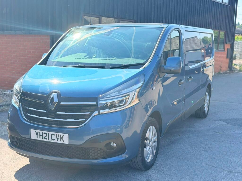YH21CVK Renault Trafic 2.0 dCi ENERGY 30 Sport LWB Standard Roof Euro 6 (s/s) 5dr 3 MONTHS WARRANTY